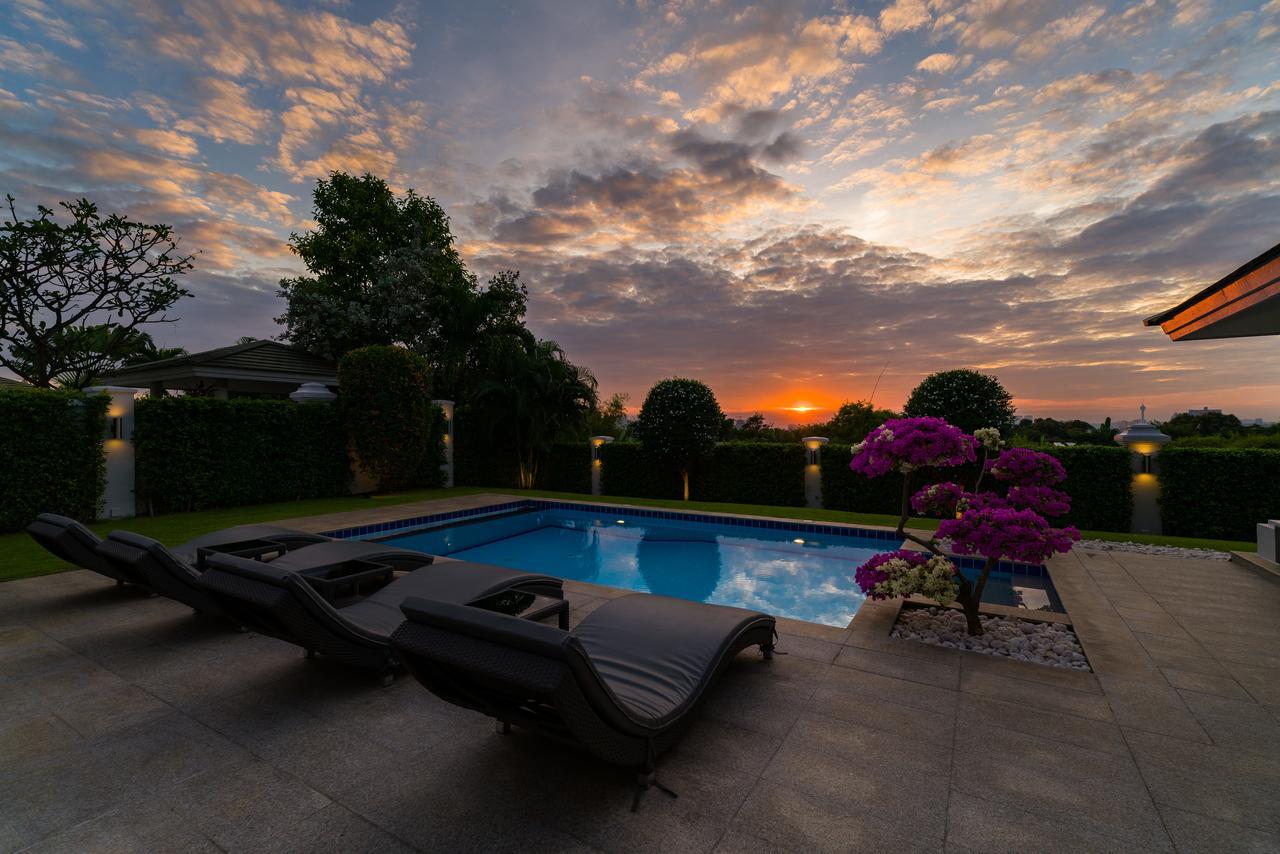 Luxury Pool Villa 604 4Br 8-10 Persons Pattaya Exterior photo